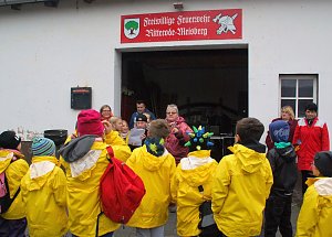 Hier lernen die Kinder noch singen, denn Ute Dietrich versteht zu begeistern und mitzurei&szlig;en.