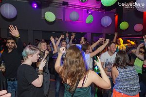 Wir bekennen Farbe! - so hie&szlig; das Motto der Nacht vom Samstag zu Sonntag im Nordh&auml;user Jugendclubhaus. Auf die G&auml;ste wartete nicht nur jede Menge Licht, sondern auch jede Menge toller Musik. Wir haben wieder die Galerie f&uuml;r Sie zusammengestellt.