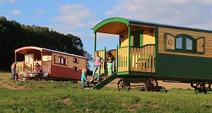 Zirkuswagen auf dem Ur Laub`s Hof