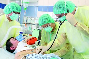 interdisziplinäres Team versorgt Notfälle in Helios Klinik