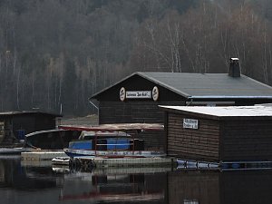 Wenig Wasser in der Talsperre