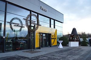 Neues Autohaus eröffnet