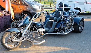 US-Cars in der Westernstadt