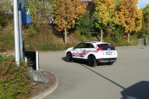 Autos an THC-M&auml;dels &uuml;bergeben
