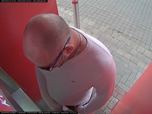 Wer kennt diese Person 