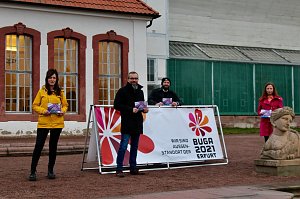 v.l. Julia Kliebe aus Ebeleben, Ortsteilb&uuml;rgermeister von Bendeleben Ren&eacute; Pfeiffer,  Marco Wohlenberg vom Tourismusverband S&uuml;dharz Kyffh&auml;user, Daniela Althaus von F&ouml;rderverein Park Hohenrode Nordhausen.