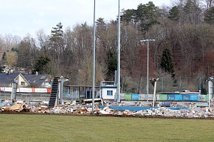 Ausblick &uuml;ber die abgerissene Trib&uuml;ne
