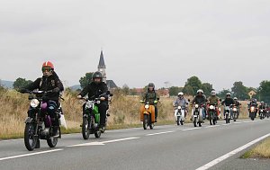 Ausfahrt der MZ und Simson-Freunde