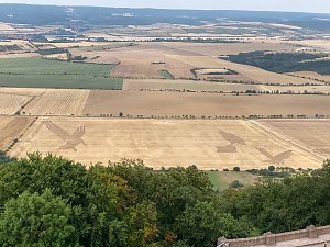 Am Fu&szlig;e des Kyffh&auml;user entsteht ein Bodenbild zu Ehren Friedrich Barbarossas
