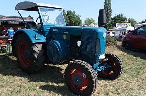 Motoren- und Maschinenschau zu Dreschfest in Sundhausen