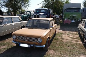 Motoren- und Maschinenschau zu Dreschfest in Sundhausen