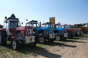Motoren- und Maschinenschau zu Dreschfest in Sundhausen