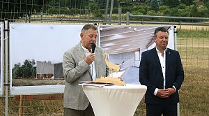Grundsteinlegung für das "Nest" am Stausee Kelbra