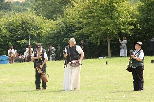 Kanonendonner auf der Pfalz Tilleda