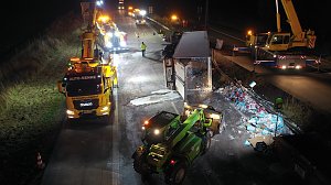 LKW-Unfall auf der Autobahn 38
