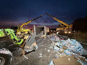 LKW-Unfall auf der Autobahn 38