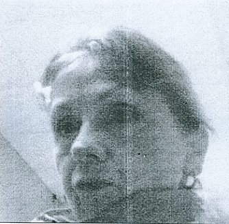 Gesucht wird diese Frau (Foto: Polizei)