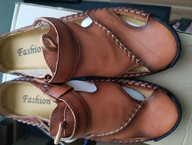 Freizeitsandalen (Foto: )