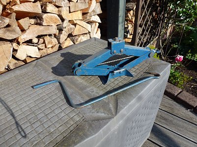 Scherenwagenheber (Foto: )