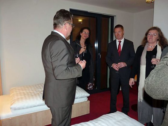 Feierliche Er&ouml;ffnung (Foto: Karl-Heinz Herrmann)