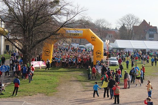 Start zum Berglauf rückt näher (Foto: Privat) Start zum Berglauf rückt näher (Foto: Privat)