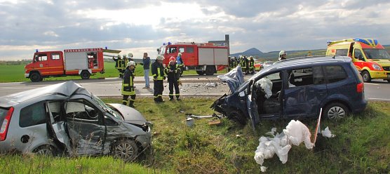 Verkehrsunfall heute Nachmittag an der B 80-Kreuzung nahe Riestedt. (Foto: Jochen Miche)