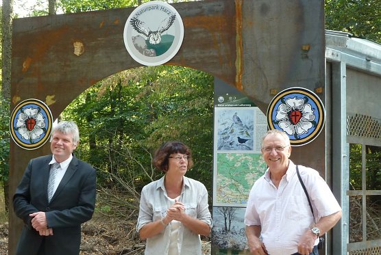 &Uuml;bergeben (Foto: Isabel Reuter/RVH)