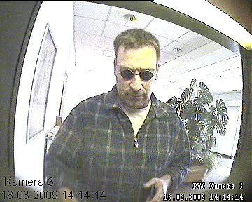 gauner (Foto: bank&uuml;berwachungskamera)