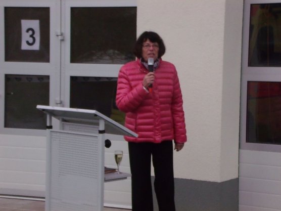 Landrätin Dr. Angelika Klein spricht zur Eröffnung (Foto: Brigitte Wischalla) Landrätin Dr. Angelika Klein spricht zur Eröffnung (Foto: Brigitte Wischalla)