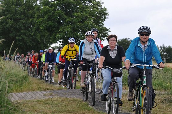 Radtour (Foto: Heinz Noack)