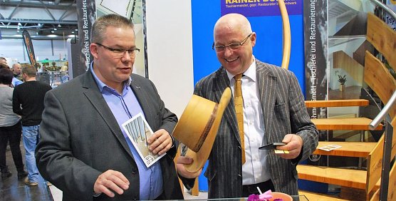 Fachleute unter sich (Foto: J. Miche)