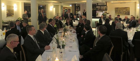 Treffen zweier Bundesl&auml;nder (Foto: nnz)