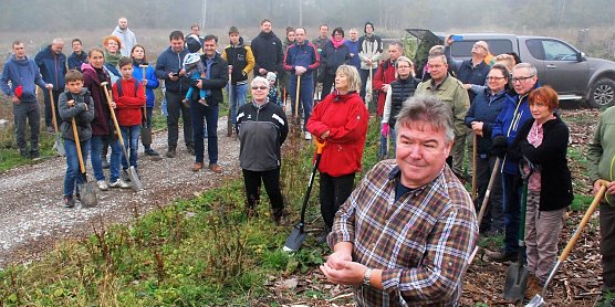 Einweisung in eine Arbeit, die f&uuml;r viele neu, f&uuml;r alle aber n&uuml;tzlich war. (Foto: J. Miche)