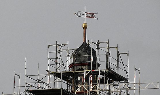 St. Georgii hat wieder eine Kugel (Foto: Ulrich Reinboth)