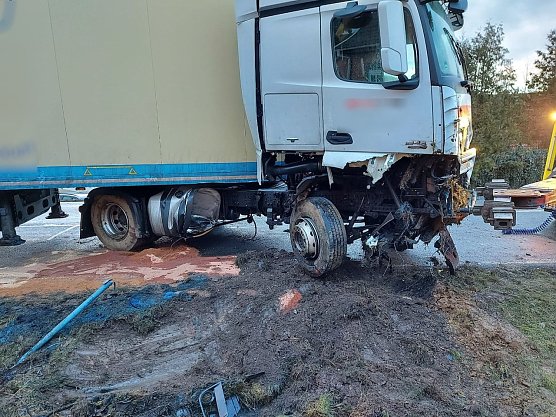 Bergung des LKW (Foto: S.Dietzel)
