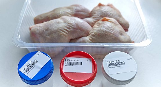 H&auml;hnchenkeulen im Test (Foto: Stiftung Warentest)