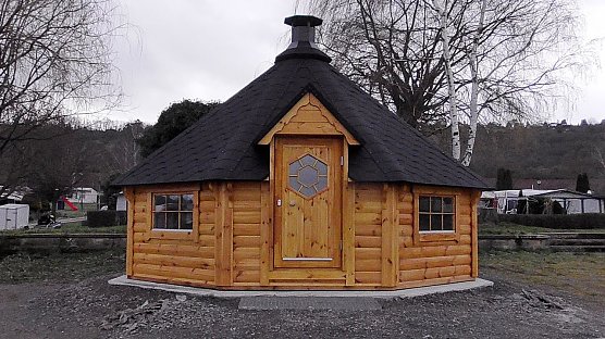 Neue Grillh&uuml;tte  (Foto: U. Reinboth )