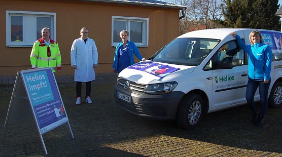Bildunterschrift: Das mobile Impfteam der Helios Kliniken Mansfeld-S&uuml;dharz GmbH (Foto: Helios Kliniken Mansfeld-S&uuml;dharz GmbH )