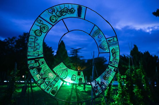 3. Open Air Kunstausstellung im Rosarium (Foto: Europa-Rosarium)