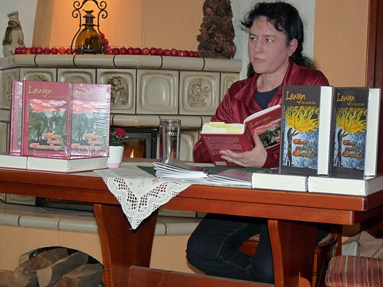 Buchlesung Sandrock (Foto: Karl-Heinz Herrmann) Buchlesung Sandrock (Foto: Karl-Heinz Herrmann)