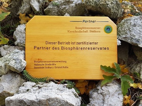 Plakette  (Foto: Biosph&auml;renreservat Karstlandschaft )