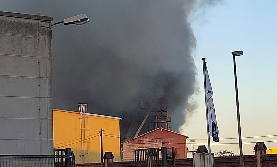 Feuer in der Deusa in Bleicherode (Foto: privat) Feuer in der Deusa in Bleicherode (Foto: privat)