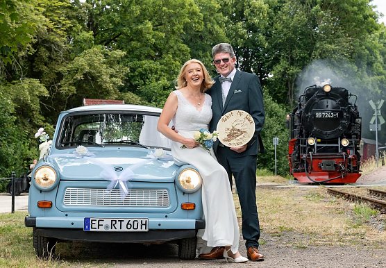 Brautpaar Beanke und Wilko Niemand (Foto: Dirk Bahnsen) Brautpaar Beanke und Wilko Niemand (Foto: Dirk Bahnsen)