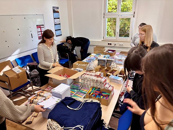 Die traditionellen Erstibeutel der Hochschule Nordhausen enthalten in diesem Jahr so viele &Uuml;berraschungen und n&uuml;tzliche Helfer wie noch nie. (Foto: Tina Bergknapp)