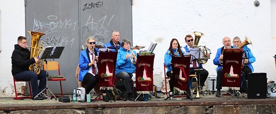 Das Kyffh&auml;userland-Orchester sorgte f&uuml;r die musikalische Untermalung der Veranstaltung. (Foto: Ulrich Reinboth)