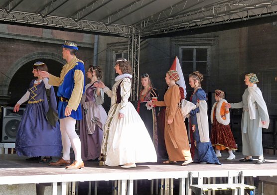 Historische Tanzgruppe Schlossmuseum Sondershausen (Foto: Karl-Heinz Herrmann)