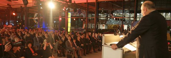 Bild: Er&ouml;ffnung neues Opel-Autohaus