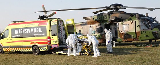 Bild: Corona-Patienten eingeflogen
