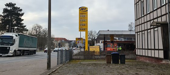 Bild: An der Jet-Tankstelle wird in diesem Monat gearbeitet
