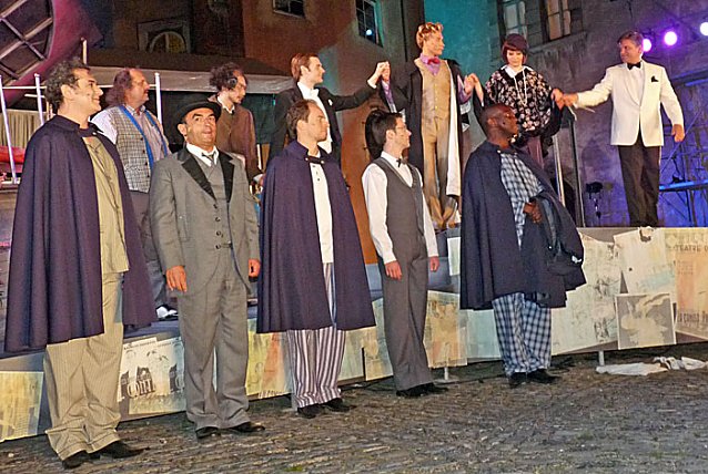 Bild: Premiere mit Widrigkeiten